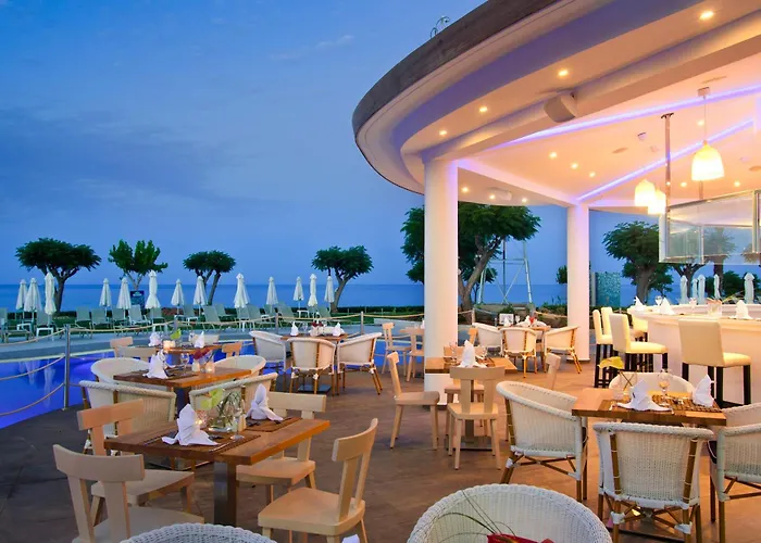 佩内拉海滩酒店 4*