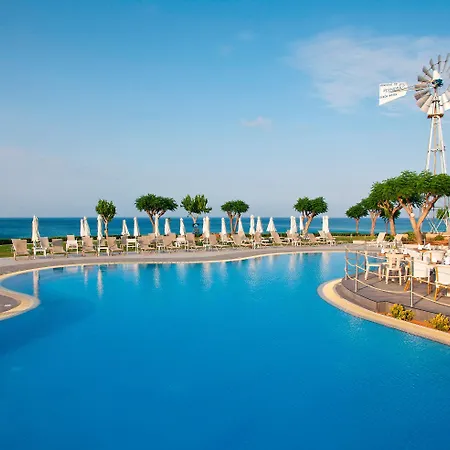 Hotel Pernera 4*