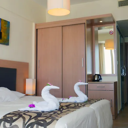 Ξενοδοχείο Pernera