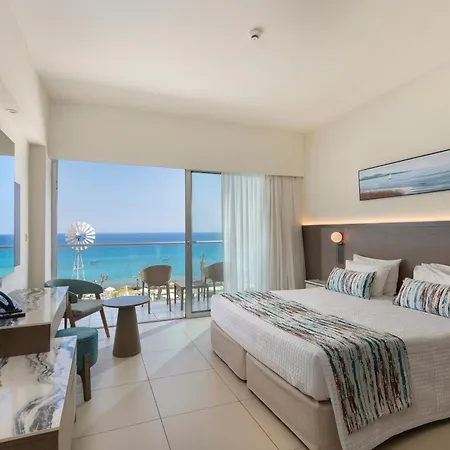 Hotel Pernera 4*