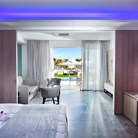 Hotel Pernera 4*