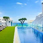 Pernera Ξενοδοχείο 4*