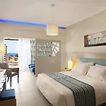 Pernera 4*